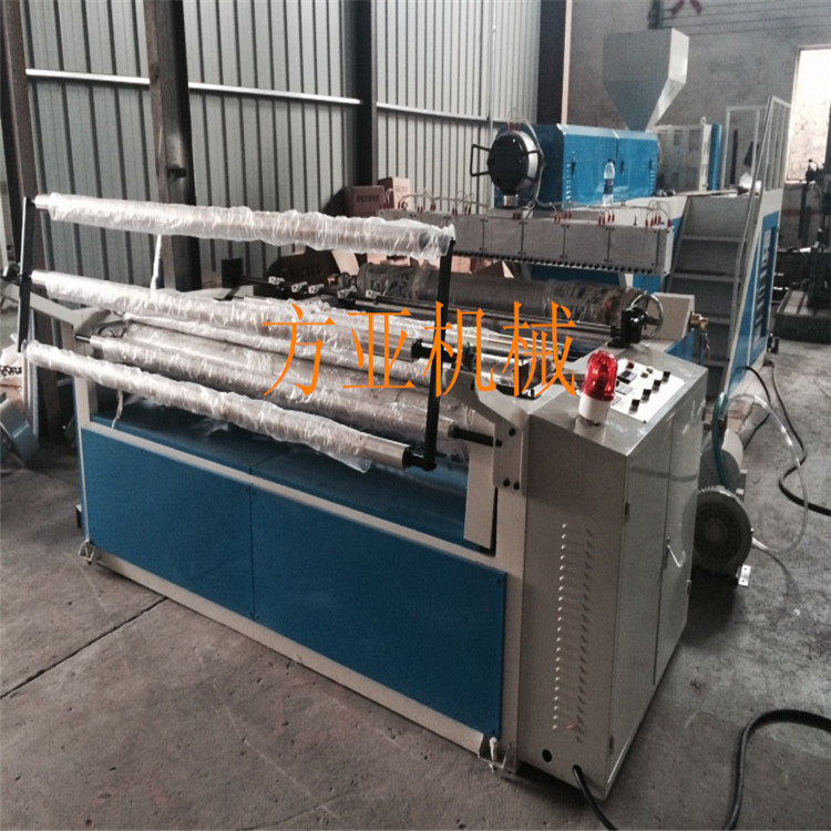 FTPE-1800型單機頭聚乙烯氣泡膜機